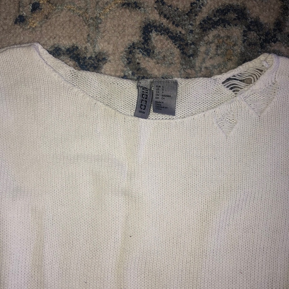 H&M Top - Picture 2 of 3